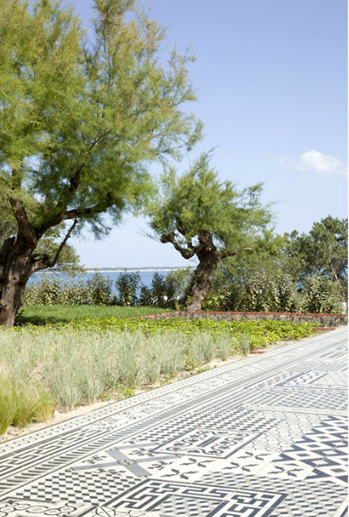 Las baldosas cambian de uso